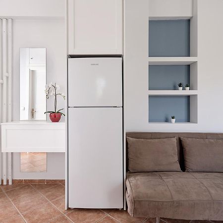 Elena Seafront Luxury Apartments Almirida Esterno foto