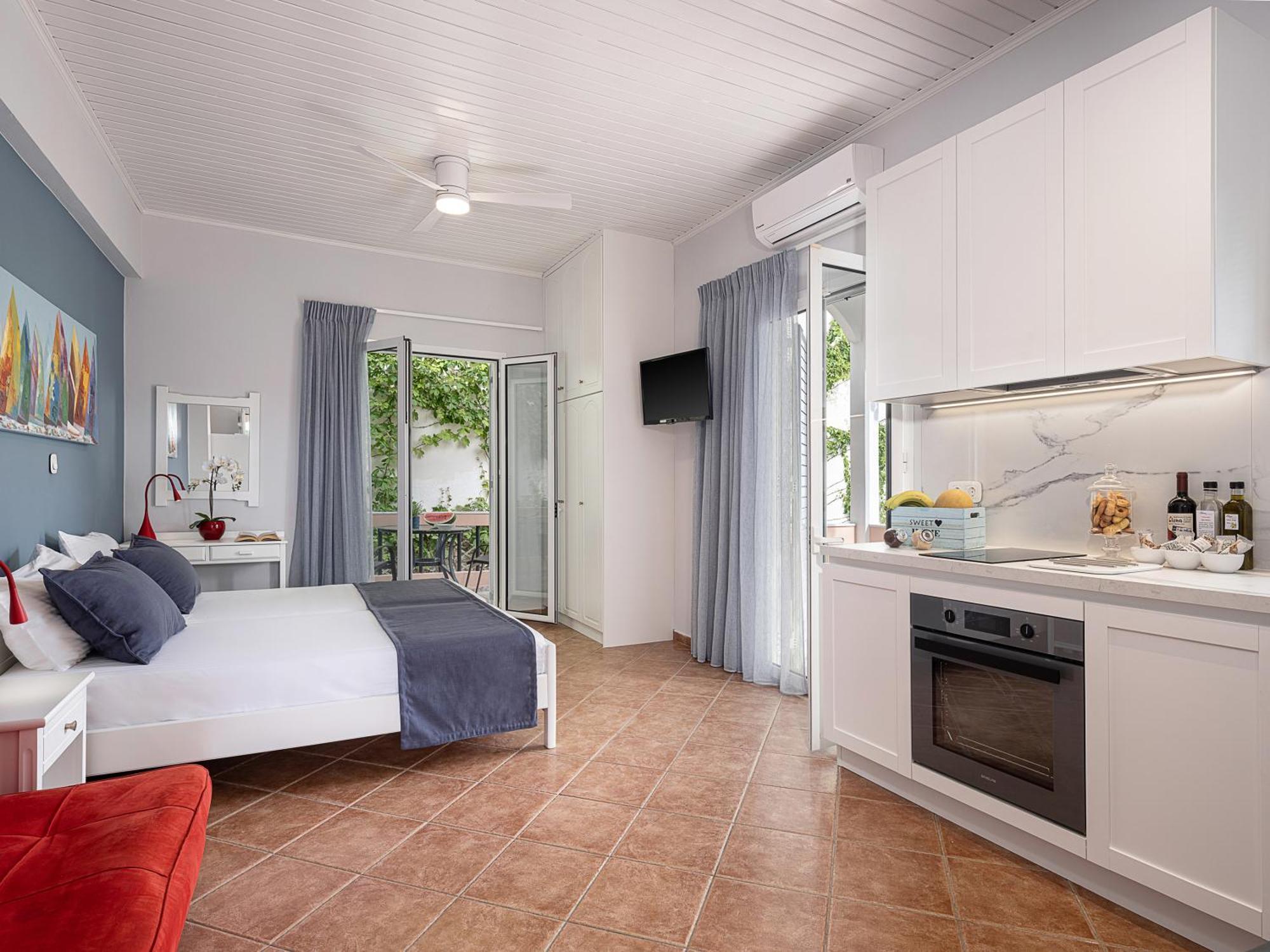 Elena Seafront Luxury Apartments Almirida Esterno foto
