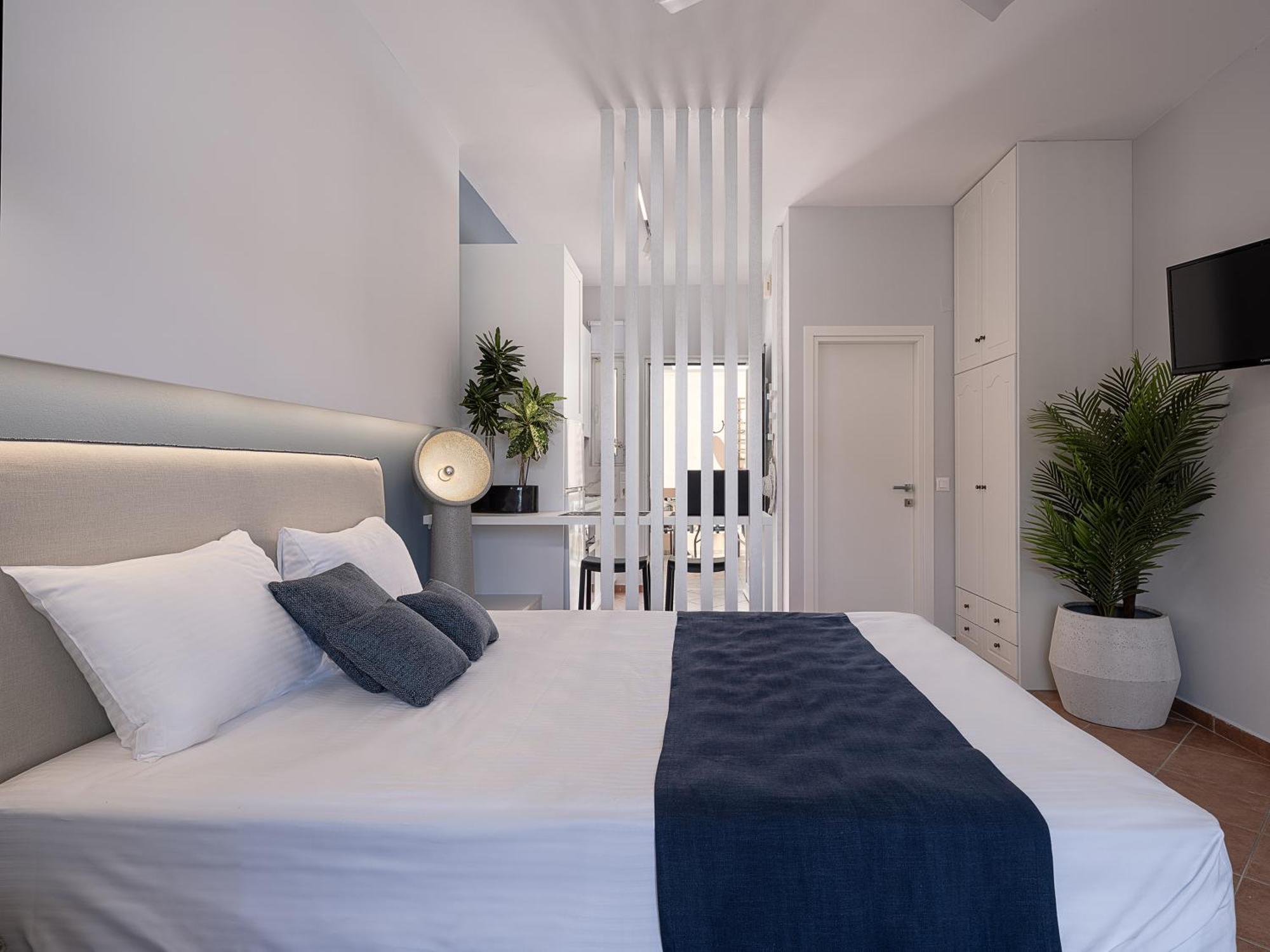 Elena Seafront Luxury Apartments Almirida Esterno foto