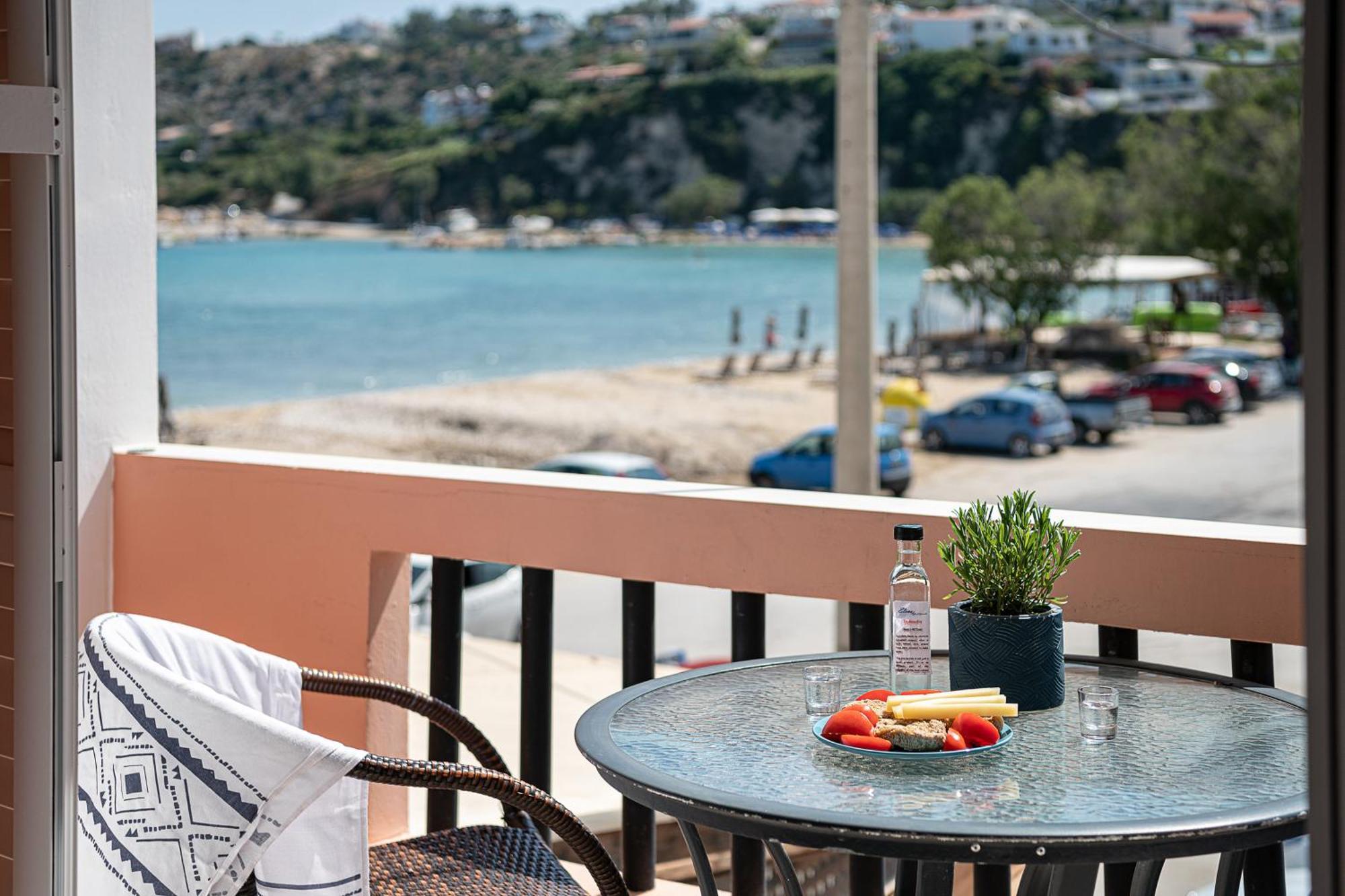 Elena Seafront Luxury Apartments Almirida Esterno foto