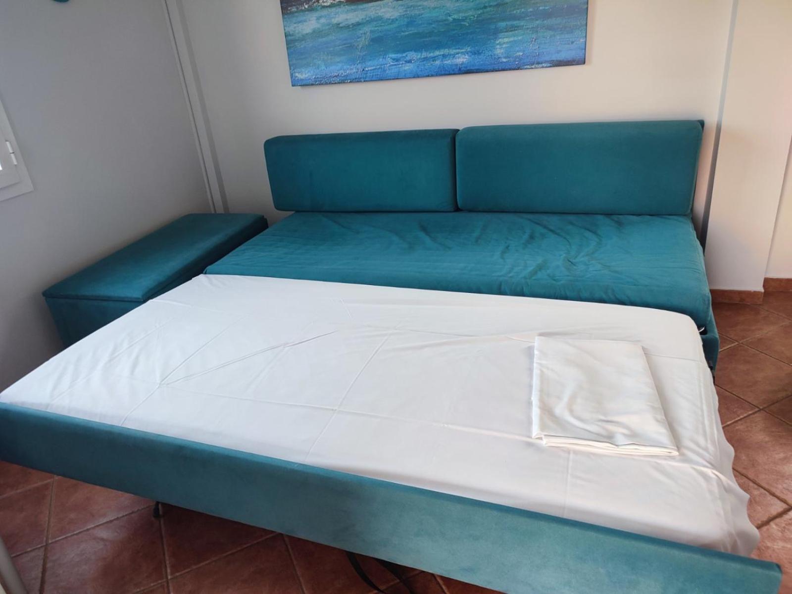 Elena Seafront Luxury Apartments Almirida Esterno foto